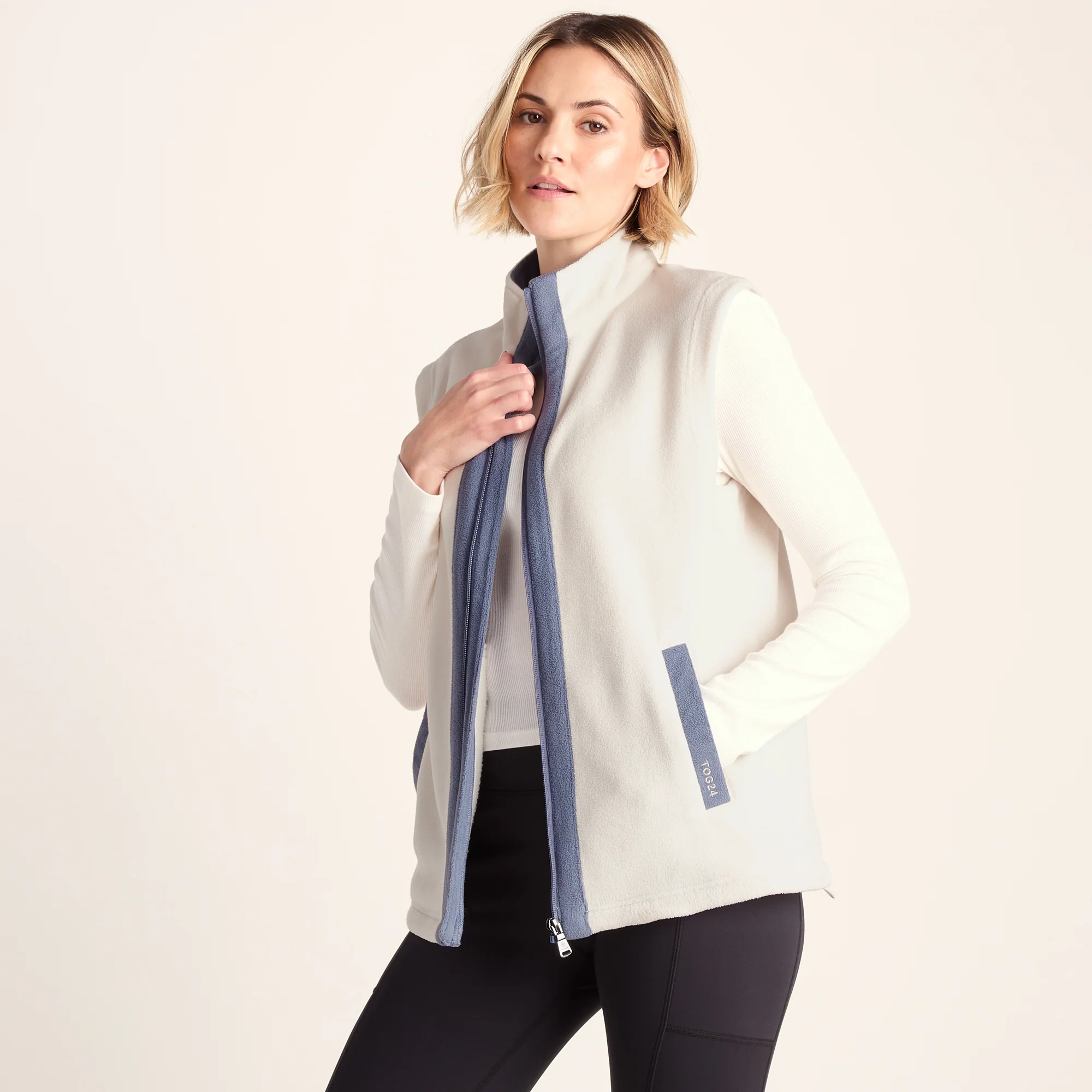 Arrad Womens Relaxed Fit Microfleece Gilet - Vanilla - Image 4