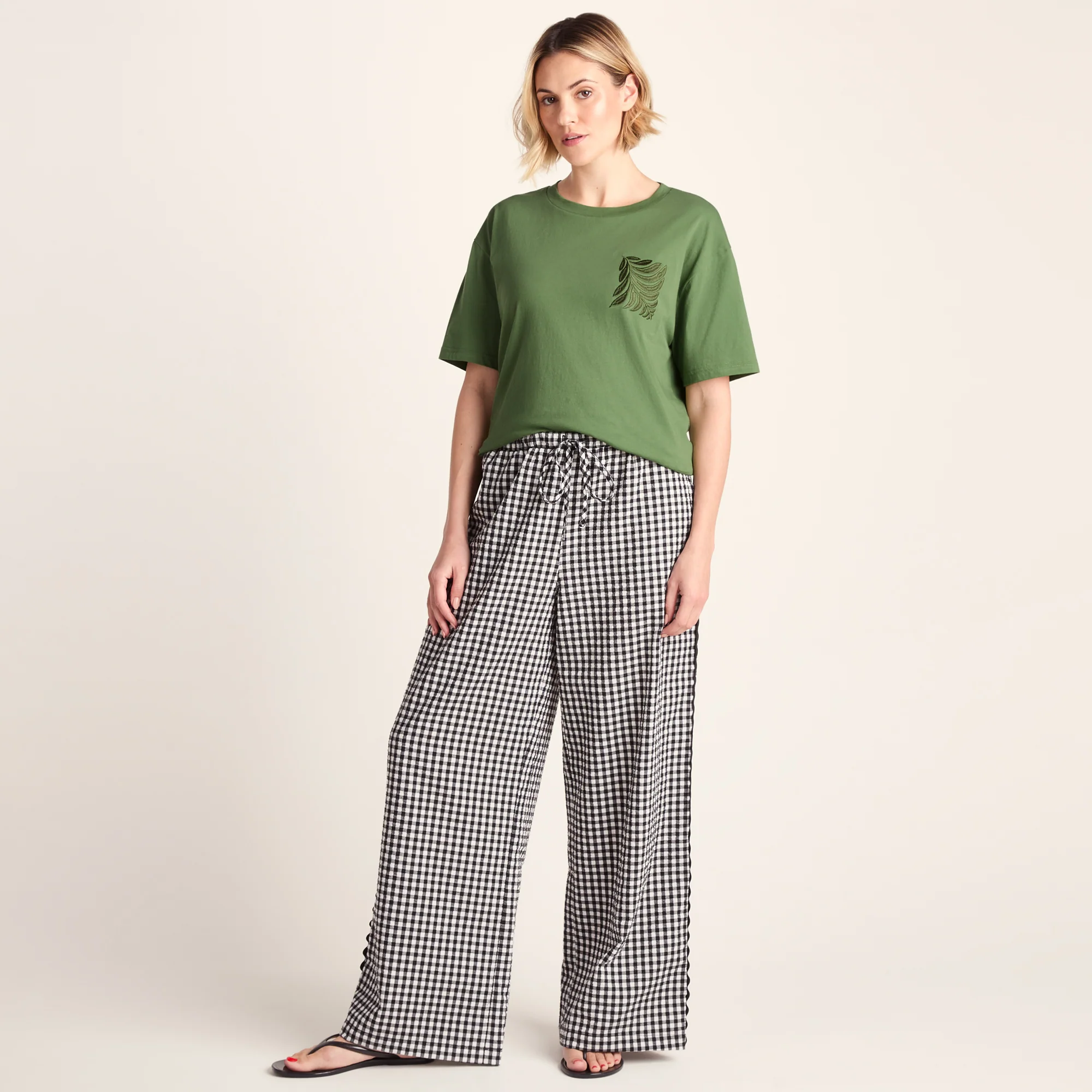 Botanical Womens Relaxed Fit Supersoft T-shirt - Dark Matcha - Image 2