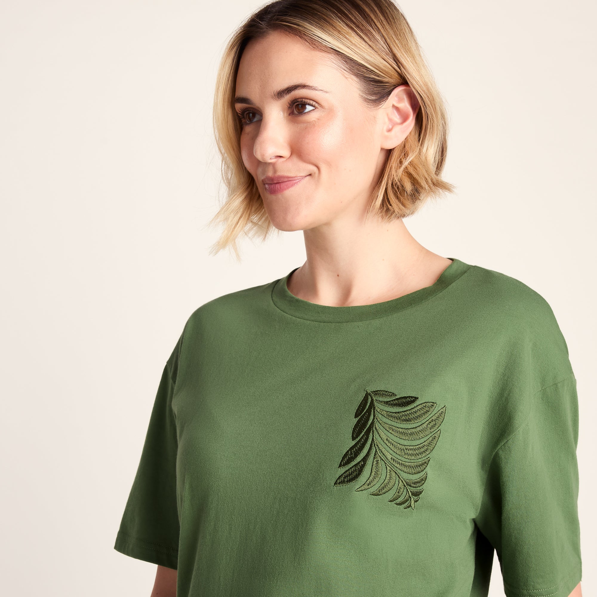 Botanical Womens Relaxed Fit Supersoft T-shirt - Dark Matcha - Image 5