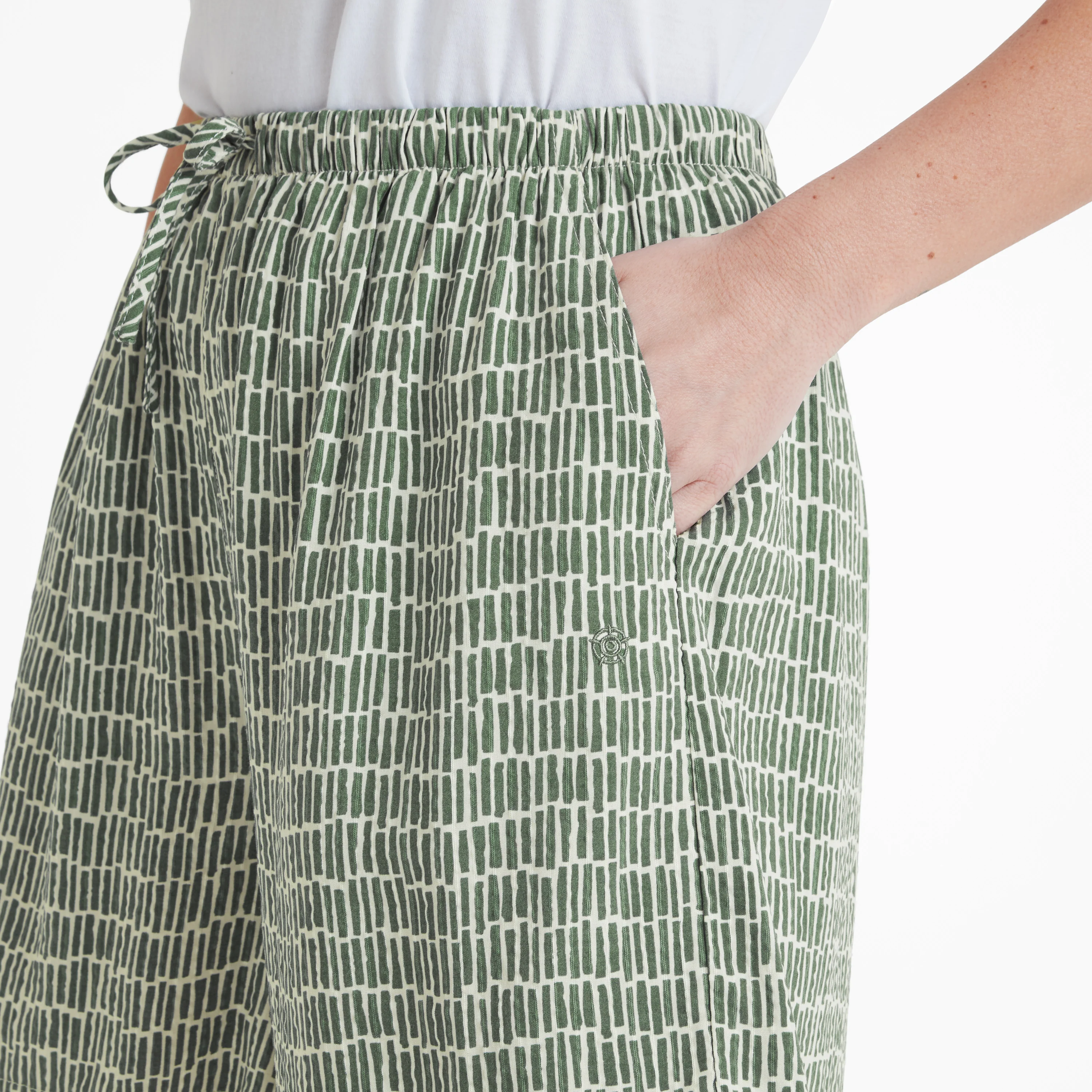 Callie Womens Ecoverse Shorts - Green Dash Print - Image 5