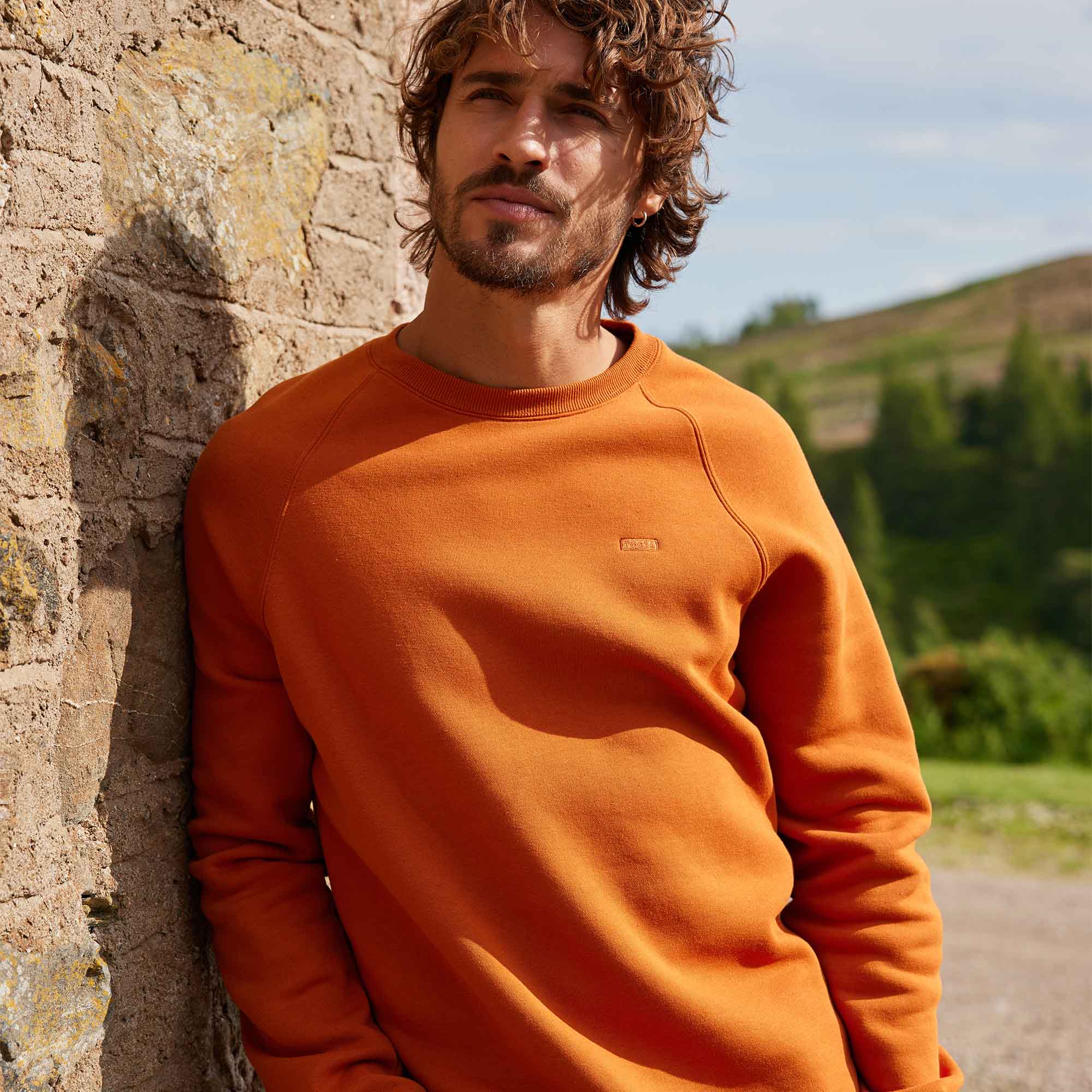 Clitheroe Mens Supersoft Raglan Sweat - Mahogany Orange - Image 10