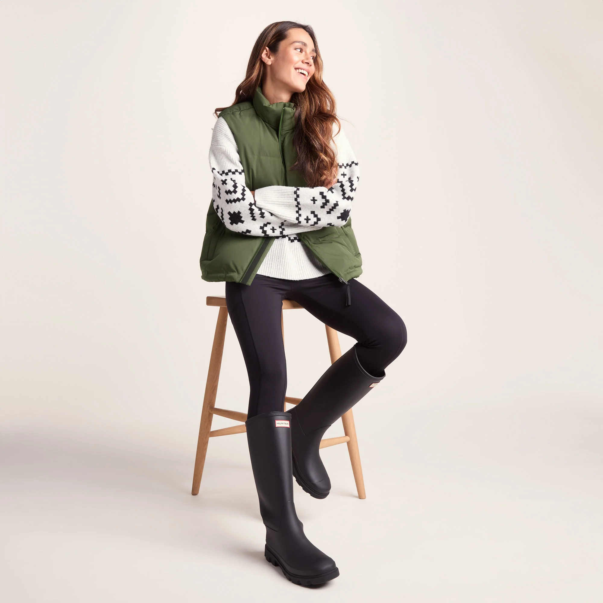 Elyna Womens Shower Resistant Insulated Gilet - Dark Green - Image 4