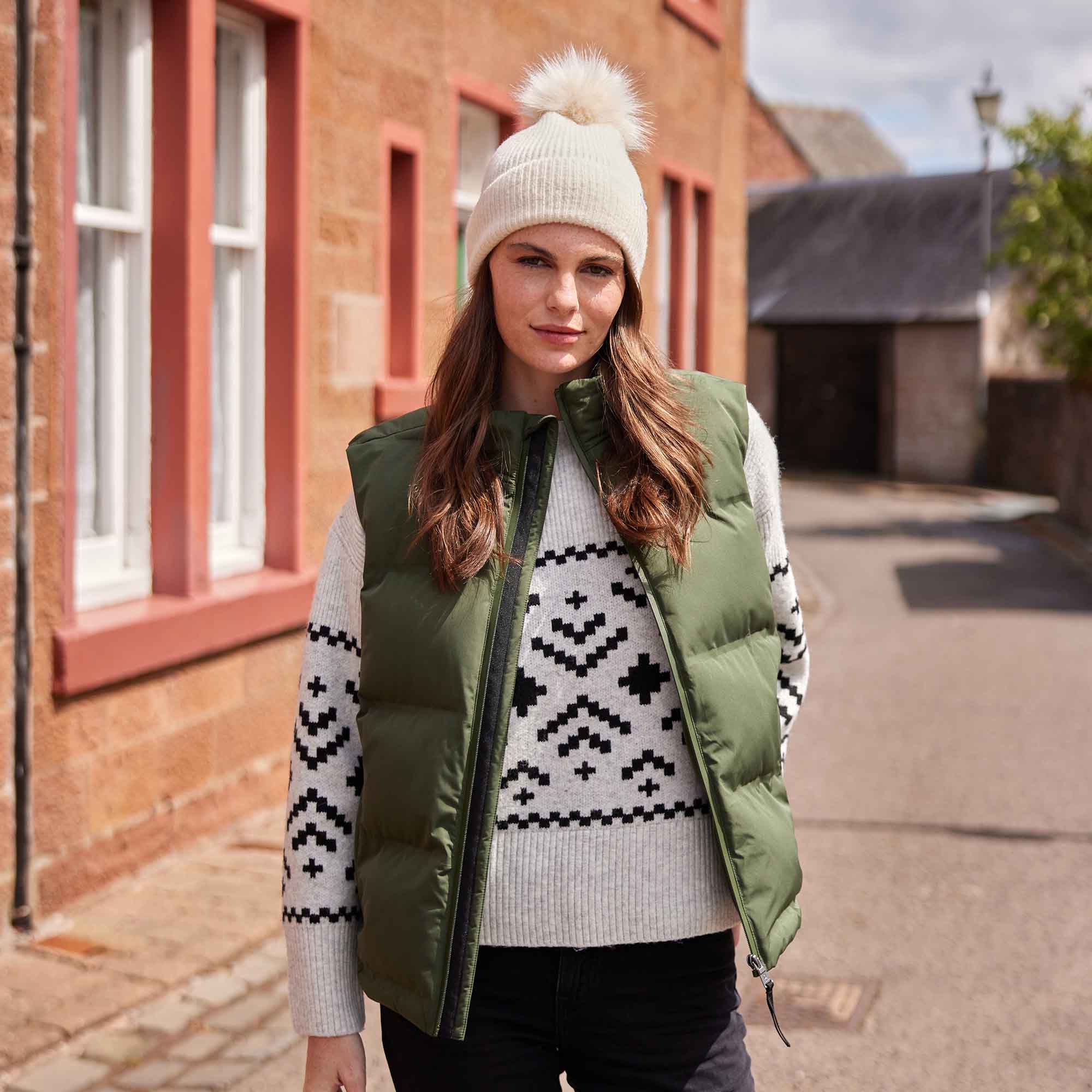 Elyna Womens Shower Resistant Insulated Gilet - Dark Green - Image 7