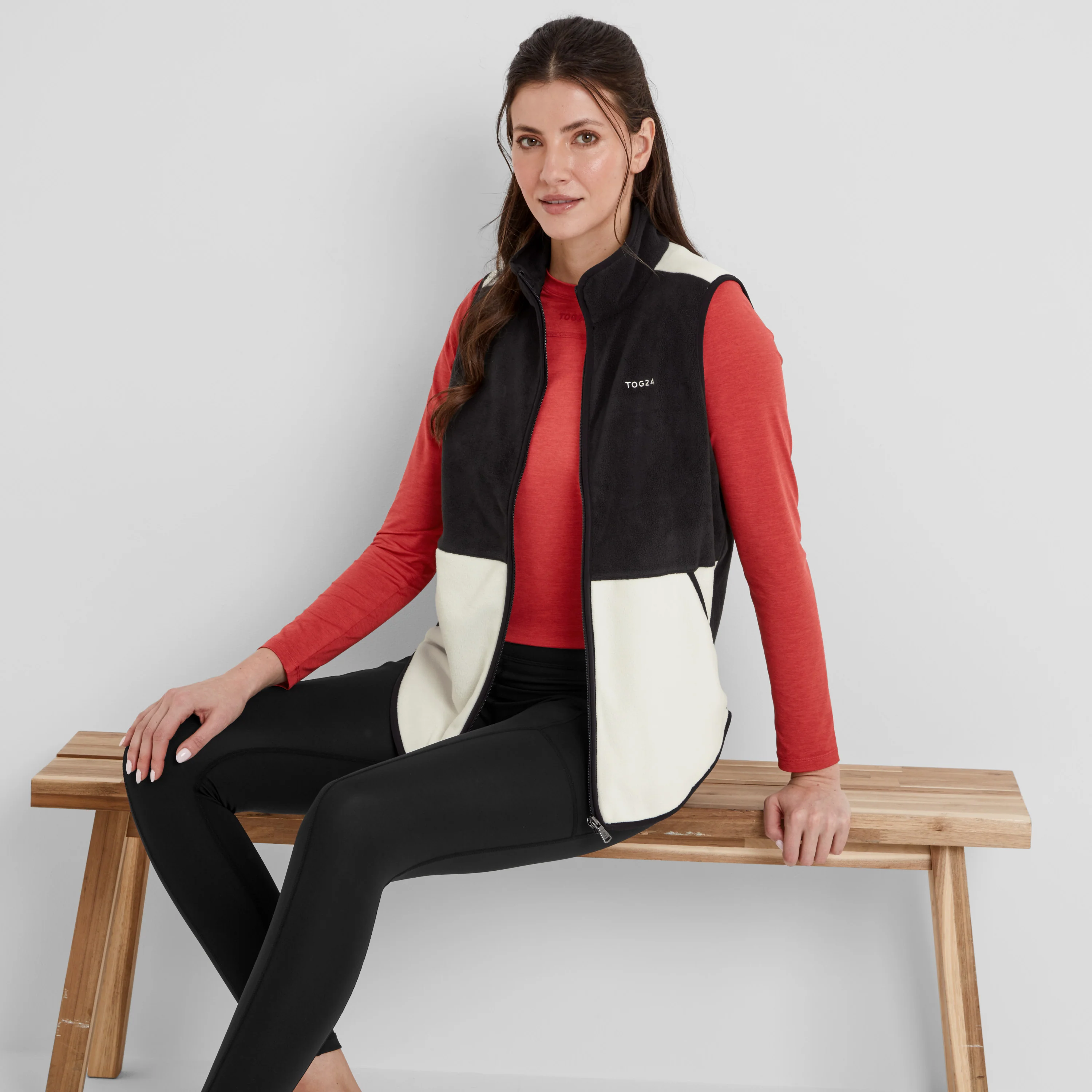 Fordley Womens Microfleece Gilet - Black/Vanilla - Image 4