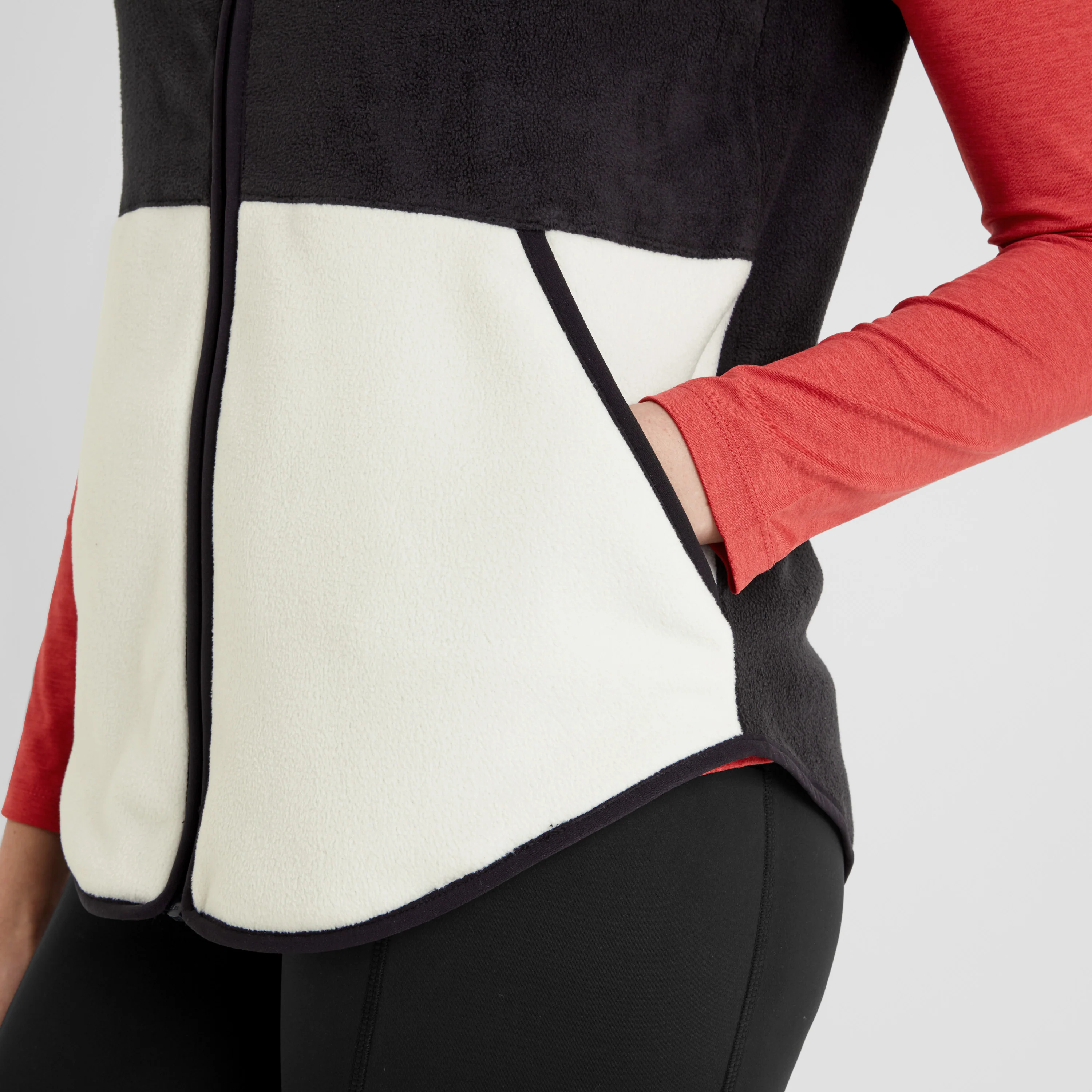 Fordley Womens Microfleece Gilet - Black/Vanilla - Image 6