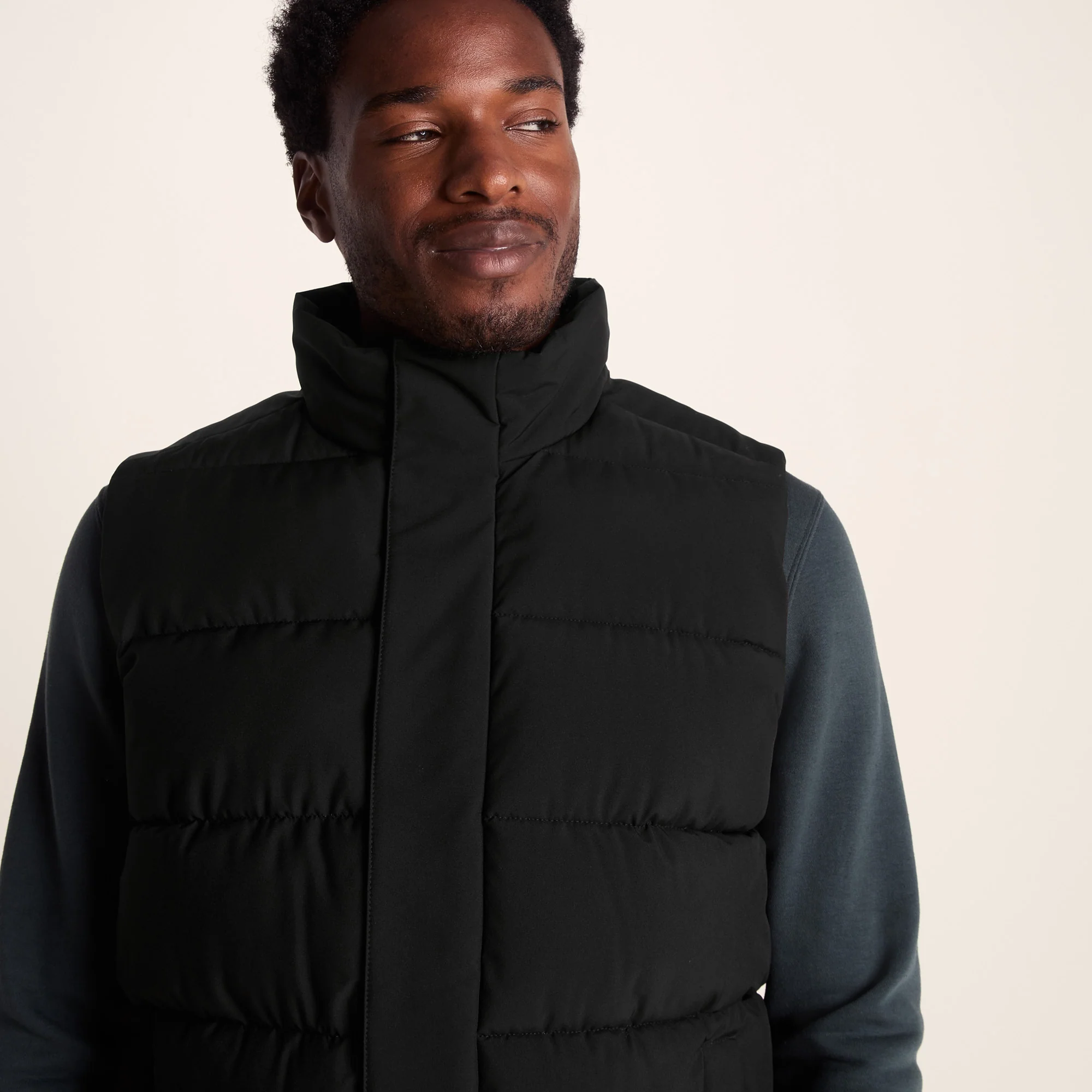 Leighton Mens Shower Resistant Insulated Gilet - Black - Image 6