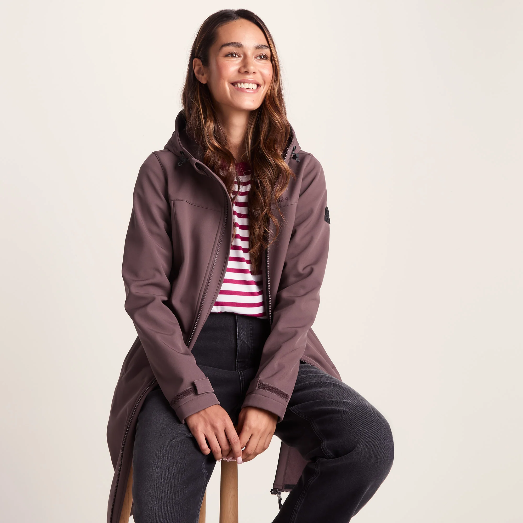 Marina Womens Long Water Resistant Softshell Jacket - Dark Mauve - Image 4