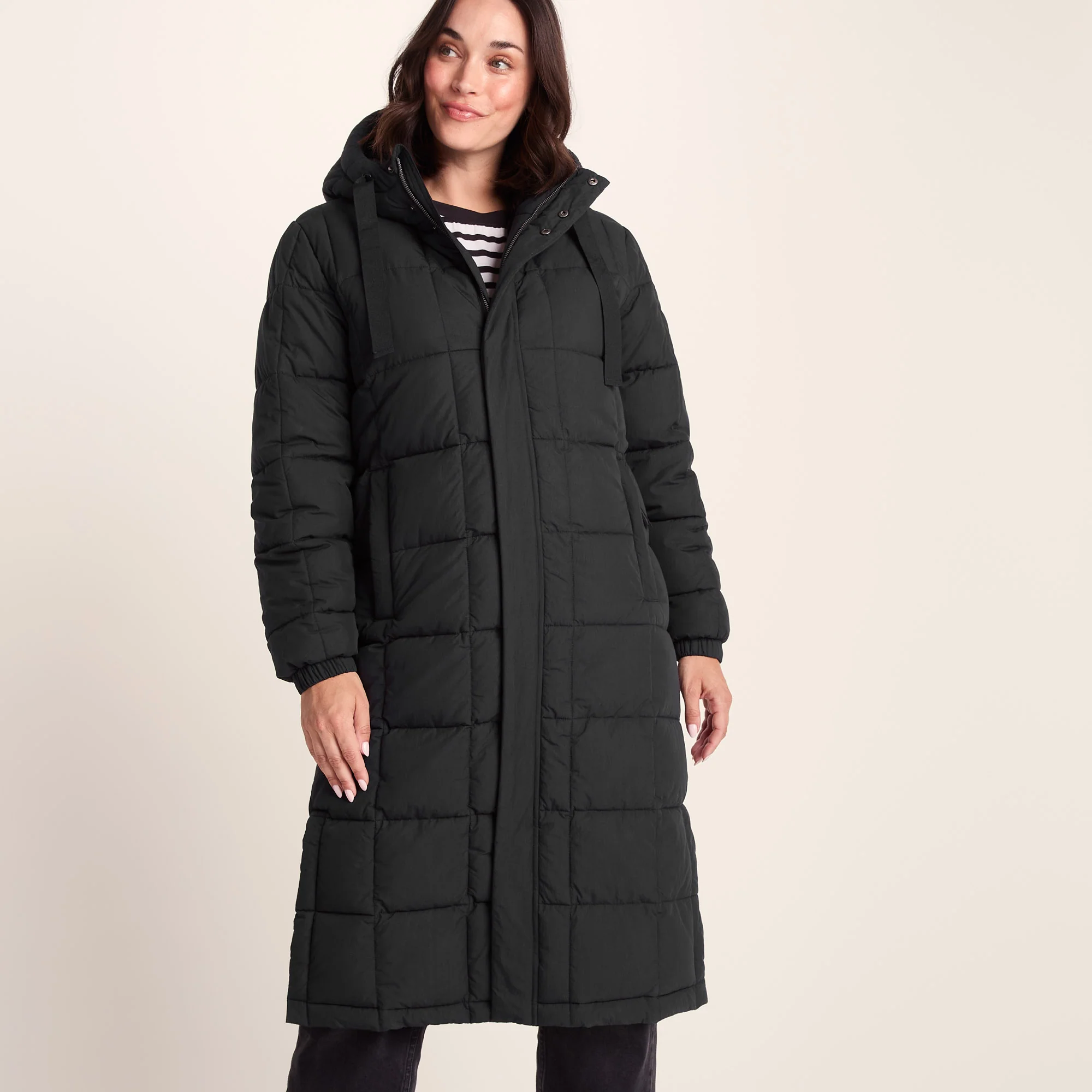 Saga Womens Long Shower Resistant Insulated Jacket - Black - Image 2