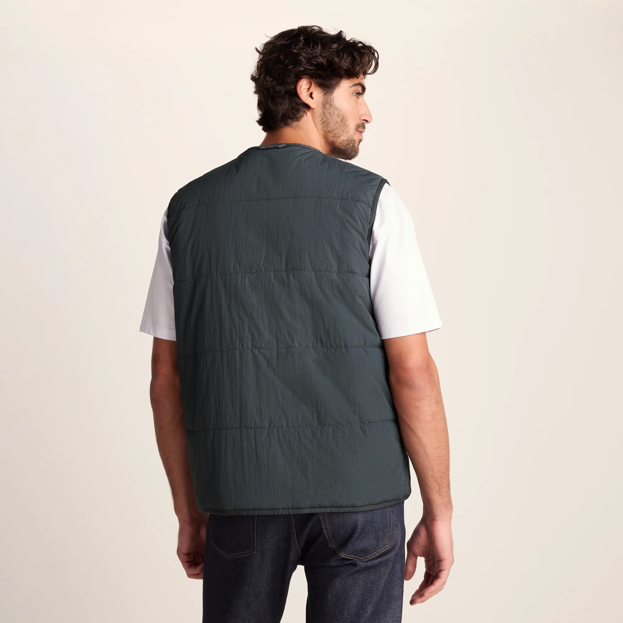 Sutterby Mens Shower Resistant Insulated Gilet - Deep Slate - Image 3