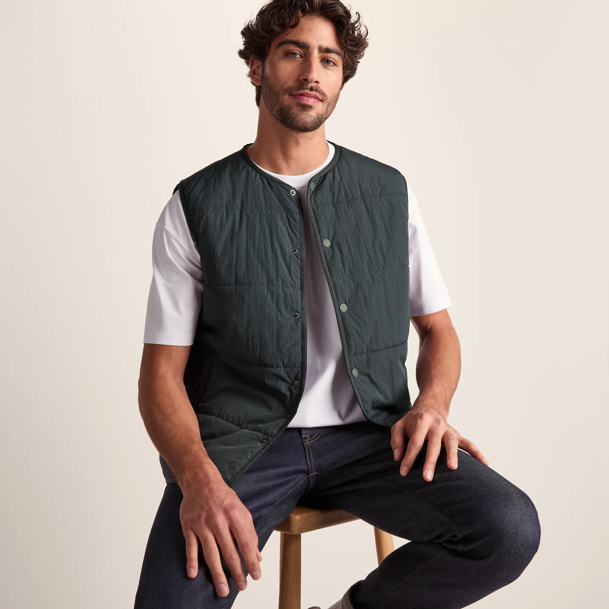 Sutterby Mens Shower Resistant Insulated Gilet - Deep Slate - Image 4