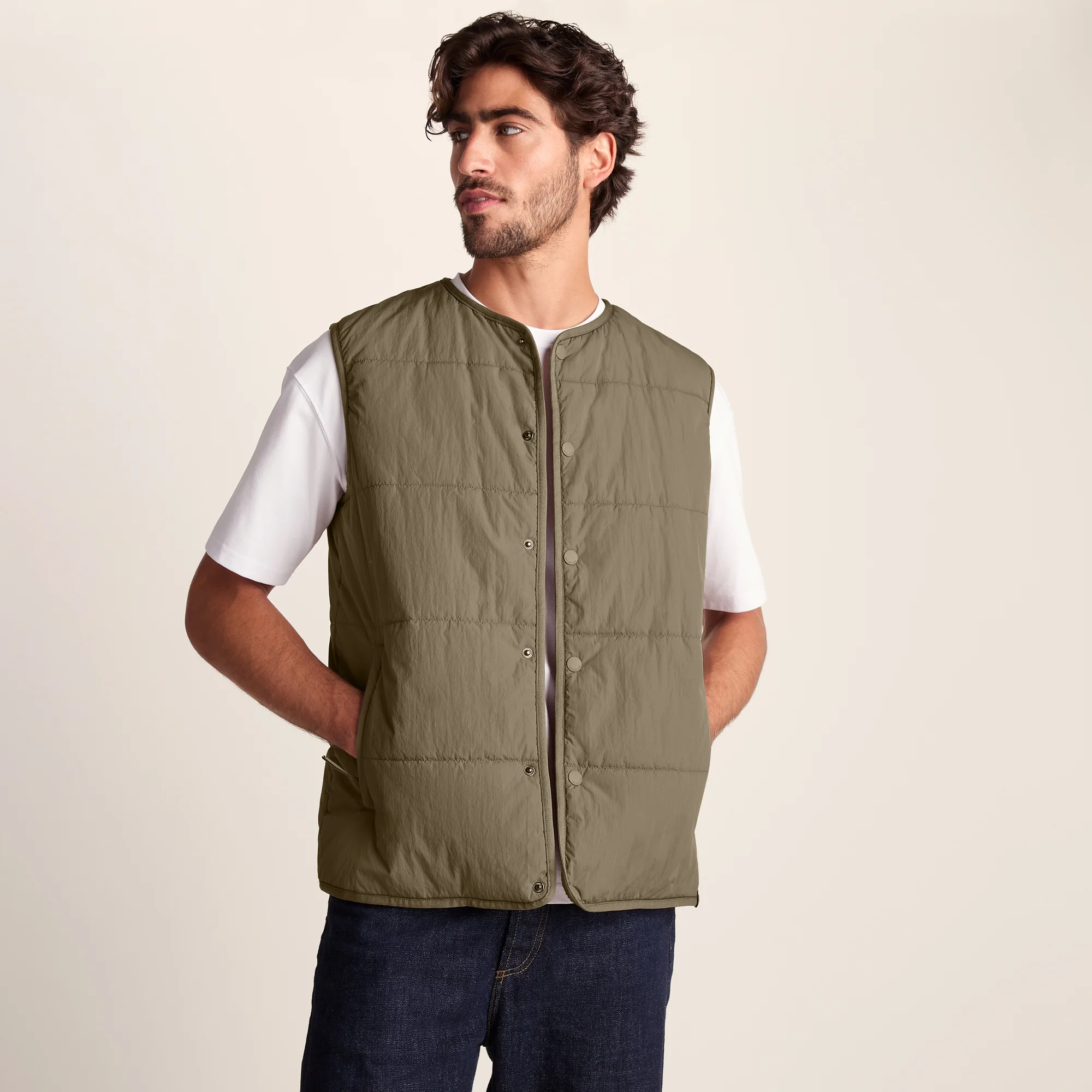 Sutterby Mens Shower Resistant Insulated Gilet - Mushroom - Image 4